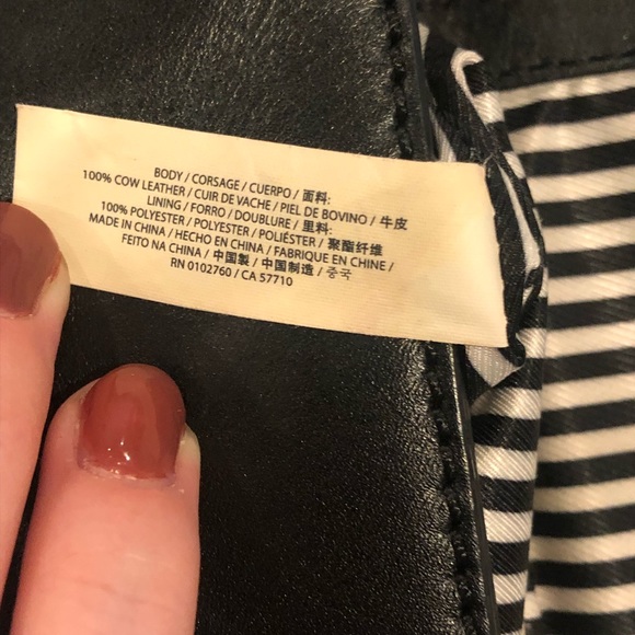 Kate spade crossbody purse with bow - Picture 7 of 8